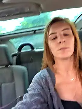 Ladykimberly XOXO online show from 8, 9, 2025