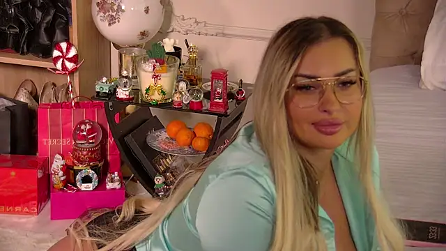 Denisse Perry online show from 18, 12, 2025