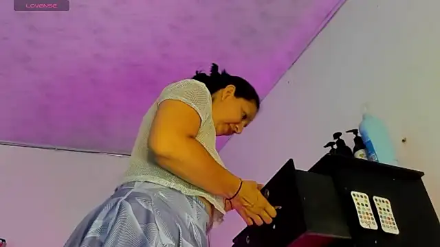 Snapshot of Angelblue_ chatting on 26, 6, 2026 Angelblue online show from 26, 6, 2026