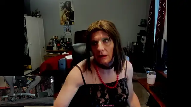 Snapshot of CharlotteAshton chatting on 28, 7, 2026 CharlotteAshton online show from 28, 7, 2026