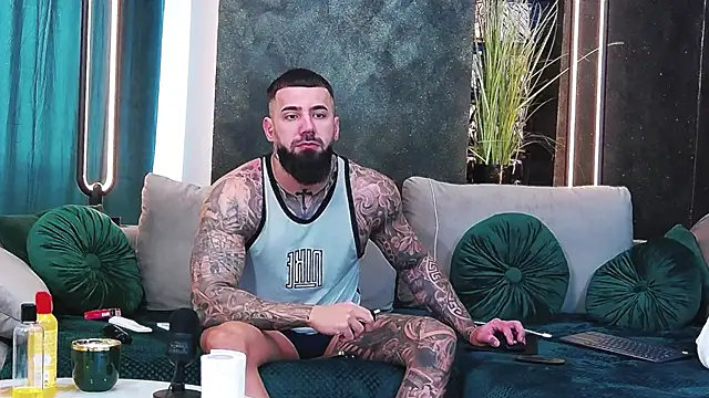 masterkingofmusclee online show from 5, 2, 2025