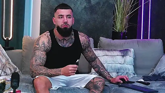 masterkingofmusclee online show from 12, 2, 2025