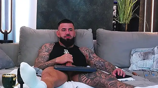 masterkingofmusclee online show from 12, 3, 2025