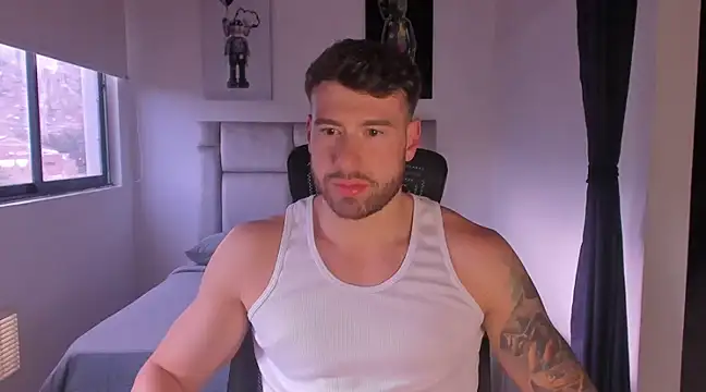 Snapshot of paul_rogerr chatting on 23, 2, 2025 paul rogerr online show from 23, 2, 2025