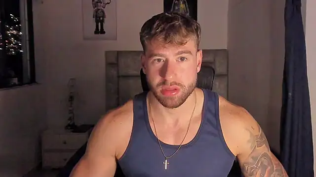 Snapshot of paul_rogerr chatting on 8, 10, 2025 paul rogerr online show from 8, 10, 2025