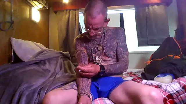 deepstroker42071 online show from 12, 3, 2026