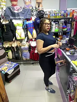 ROSALIALUCY online show from 19, 6, 2026