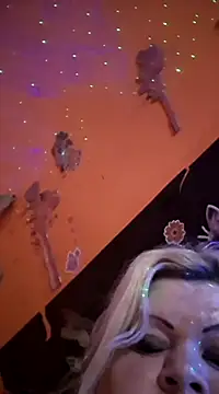 Snapshot of ducicsajsziii chatting on 21, 2, 2025 ducicsajsziii online show from 21, 2, 2025