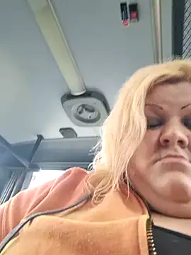 Snapshot of ducicsajsziii chatting on 14, 3, 2025 ducicsajsziii online show from 14, 3, 2025