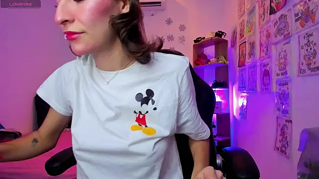 Gorgeous Team online show from 4, 3, 2025