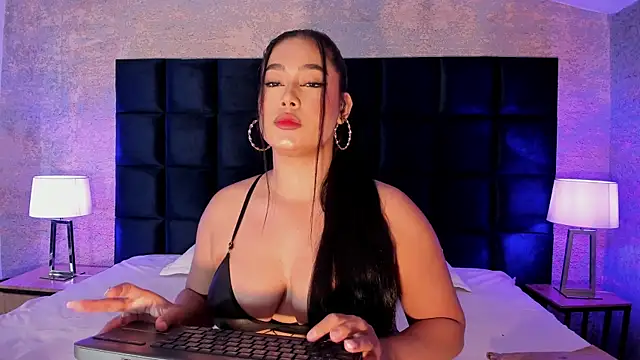 Gaby Blaze online show from 6, 2, 2025