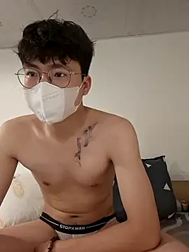 Gwencloudy online show from 2, 4, 2026