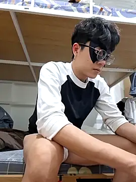 Gwencloudy online show from 17, 4, 2026