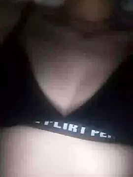 Snapshot of bruna_safadinhaa chatting on 25, 1, 2025 bruna safadinhaa online show from 25, 1, 2025