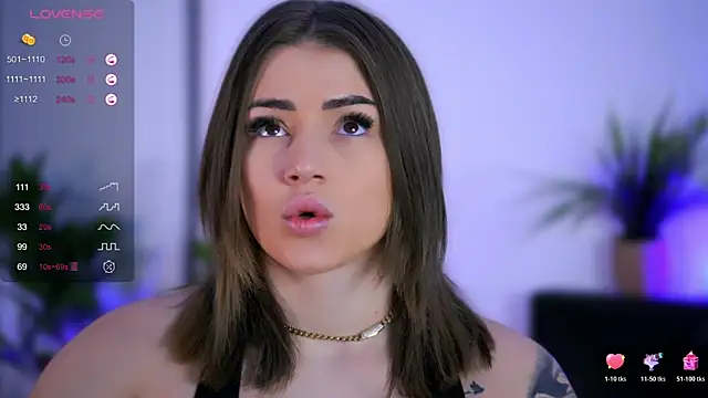 AishaCarter online show from 14, 11, 2025