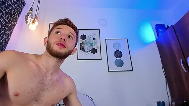 Snapshot of Juan_Castano chatting on 9, 3, 2025 Juan Castano online show from 9, 3, 2025