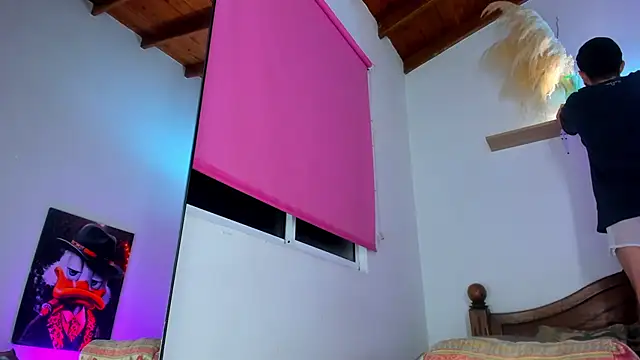 Snapshot of Juan_Castano chatting on 16, 10, 2025 Juan Castano online show from 16, 10, 2025