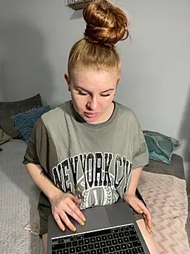 Snapshot of alexababy chatting on 16, 10, 2025 alexababy online show from 16, 10, 2025