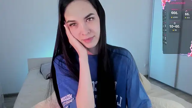 Snapshot of 666kisses chatting on 22, 12, 2024 666kisses online show from 22, 12, 2024