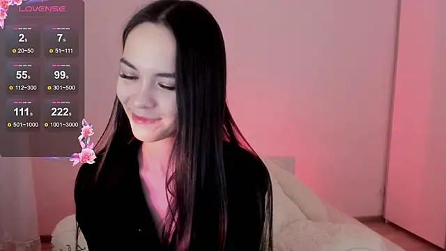 Snapshot of 666kisses chatting on 24, 12, 2024 666kisses online show from 24, 12, 2024