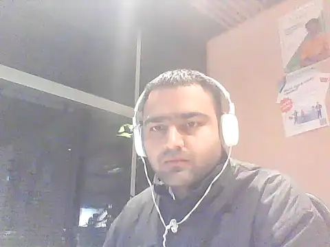 Snapshot of JohnBond009 chatting on 17, 1, 2025 JohnBond009 online show from 17, 1, 2025