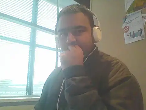 Snapshot of JohnBond009 chatting on 20, 1, 2025 JohnBond009 online show from 20, 1, 2025