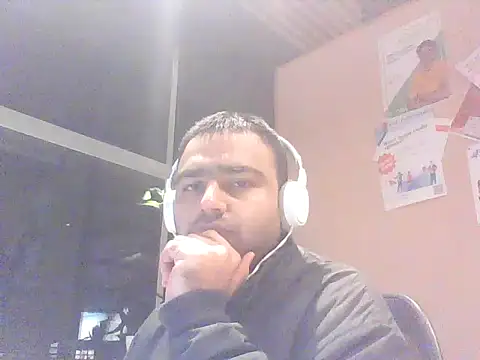 Snapshot of JohnBond009 chatting on 24, 1, 2025 JohnBond009 online show from 24, 1, 2025