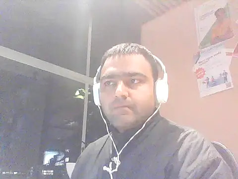 Snapshot of JohnBond009 chatting on 29, 1, 2025 JohnBond009 online show from 29, 1, 2025