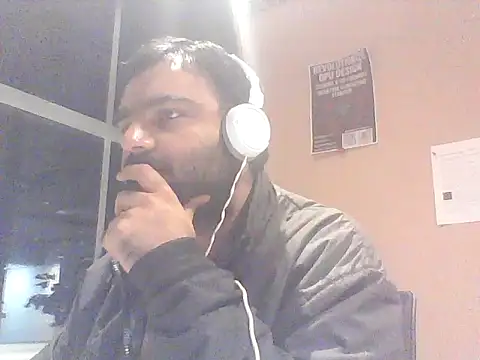 Snapshot of JohnBond009 chatting on 17, 4, 2026 JohnBond009 online show from 17, 4, 2026