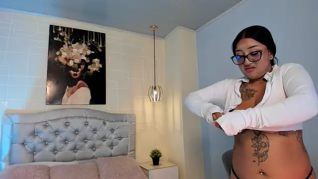 ayshel   online show from 20, 2, 2025