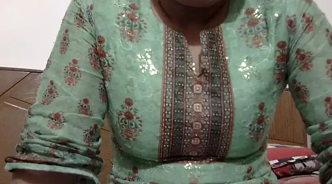 Snapshot of shekira99 chatting on 11, 3, 2025 shekira99 online show from 11, 3, 2025