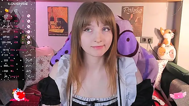 Snapshot of AliceLanley chatting on 8, 12, 2024 AliceLanley online show from 8, 12, 2024