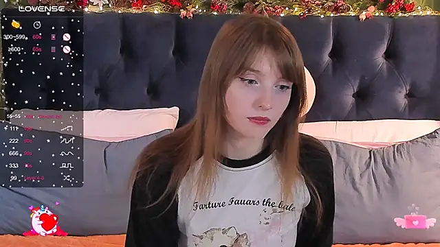 Snapshot of AliceLanley chatting on 25, 1, 2025 AliceLanley online show from 25, 1, 2025