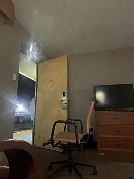 Stressreliever82 online show from 6, 4, 2026