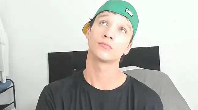 Snapshot of angelcortes chatting on 3, 12, 2024 angelcortes online show from 3, 12, 2024