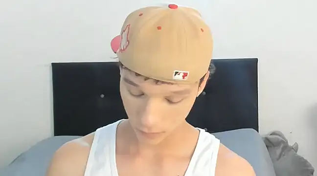 angelcortes online show from 2, 2, 2025