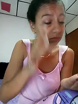 Snapshot of Tammyforever chatting on 7, 5, 2026 Tammyforever online show from 7, 5, 2026