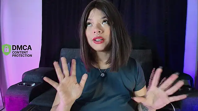 yungelitamor  online show from 6, 3, 2026