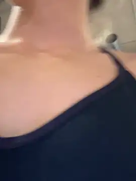 petrouchkaaa  online show from 21, 3, 2025