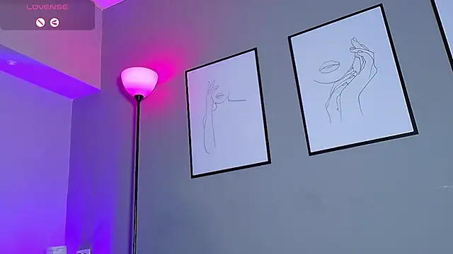 charlotteeruss online show from 21, 2, 2025