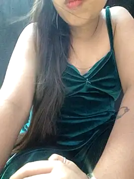 Snapshot of Roshni_98 chatting on 14, 6, 2026 Roshni 98 online show from 14, 6, 2026