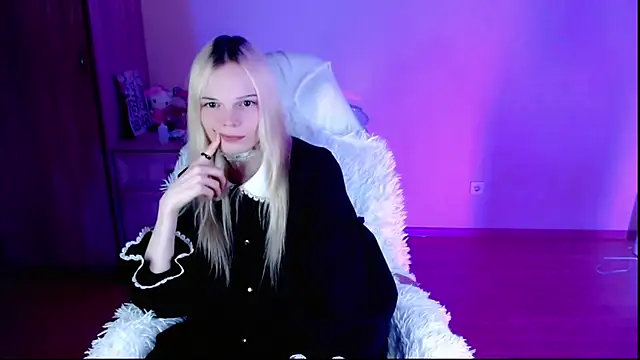Snapshot of Emily_Nyaffee chatting on 28, 1, 2025 Emily Nyaffee online show from 28, 1, 2025