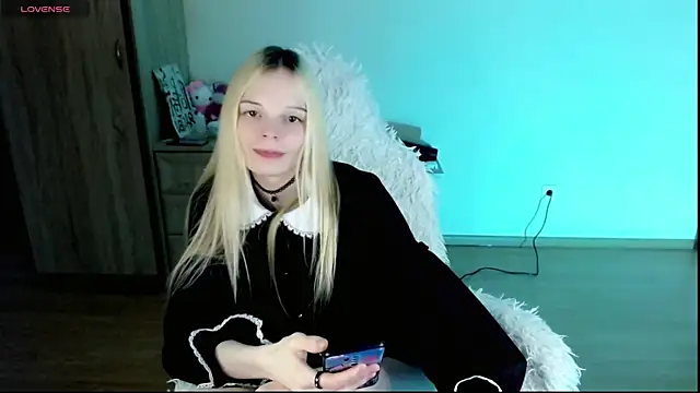 Snapshot of Emily_Nyaffee chatting on 9, 2, 2025 Emily Nyaffee online show from 9, 2, 2025