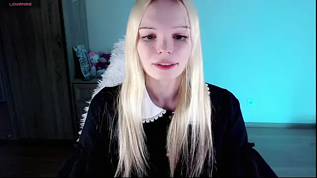 Snapshot of Emily_Nyaffee chatting on 11, 2, 2025 Emily Nyaffee online show from 11, 2, 2025