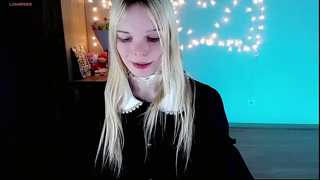 Snapshot of Emily_Nyaffee chatting on 23, 2, 2025 Emily Nyaffee online show from 23, 2, 2025