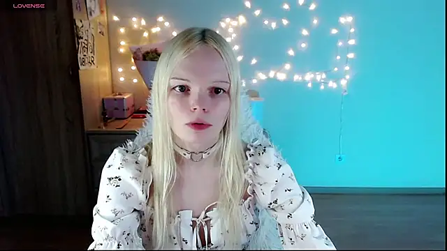 Snapshot of Emily_Nyaffee chatting on 10, 3, 2025 Emily Nyaffee online show from 10, 3, 2025