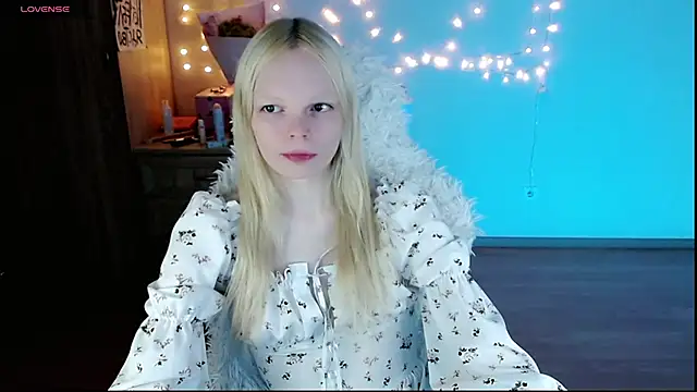 Snapshot of Emily_Nyaffee chatting on 19, 3, 2025 Emily Nyaffee online show from 19, 3, 2025