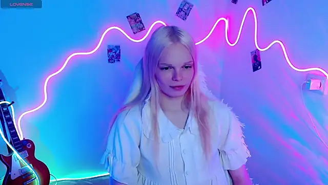 Snapshot of Emily_Nyaffee chatting on 7, 10, 2025 Emily Nyaffee online show from 7, 10, 2025