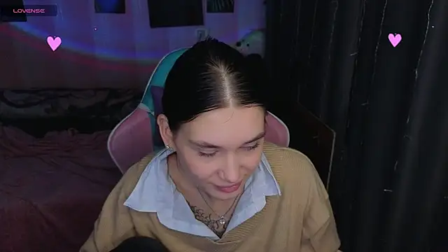 Snapshot of Amanda_Tender chatting on 12, 9, 2025 Amanda Tender online show from 12, 9, 2025