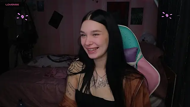 Snapshot of Amanda_Tender chatting on 23, 10, 2025 Amanda Tender online show from 23, 10, 2025